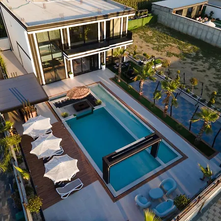 Villa Azura With Pool Sauna Jacuzzi *