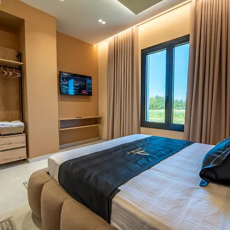 Azura With Pool Sauna Jacuzzi