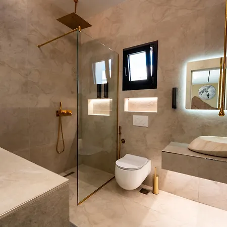 Azura With Pool Sauna Jacuzzi Villa Rrushkull (Durres)