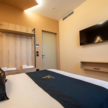 Azura With Pool Sauna Jacuzzi Villa *