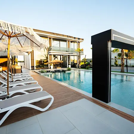 Azura With Pool Sauna Jacuzzi