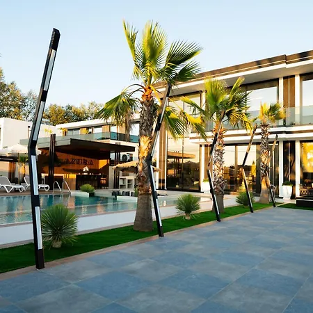 Azura With Pool Sauna Jacuzzi Villa