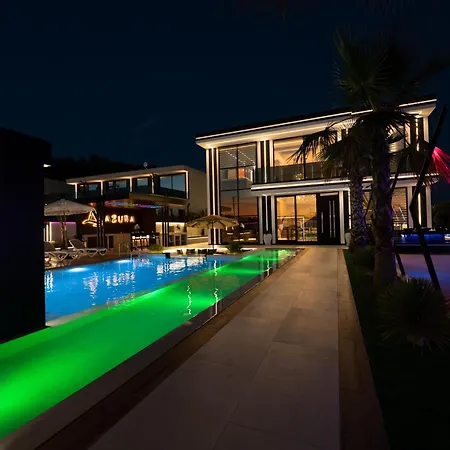 Villa Azura With Pool Sauna Jacuzzi Rrushkull (Durres)