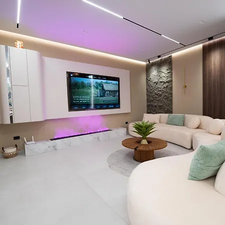 Villa Azura With Pool Sauna Jacuzzi Rrushkull (Durres)