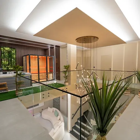 Villa Azura With Pool Sauna Jacuzzi